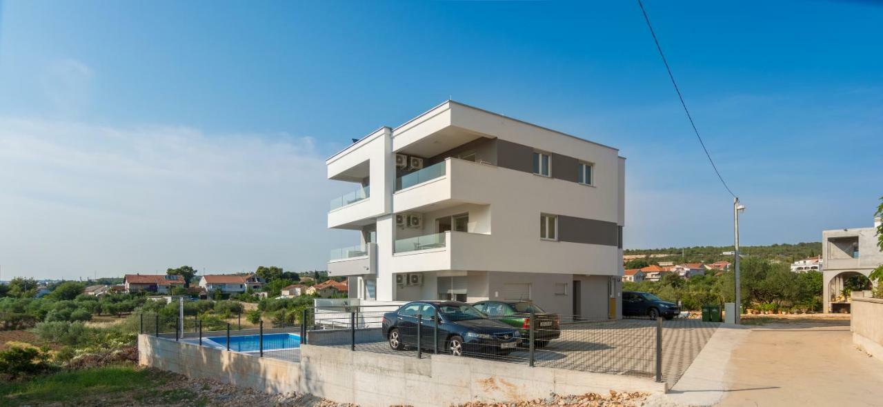 비빈제 Apartmanska Kuca Luna 아파트 외부 사진
